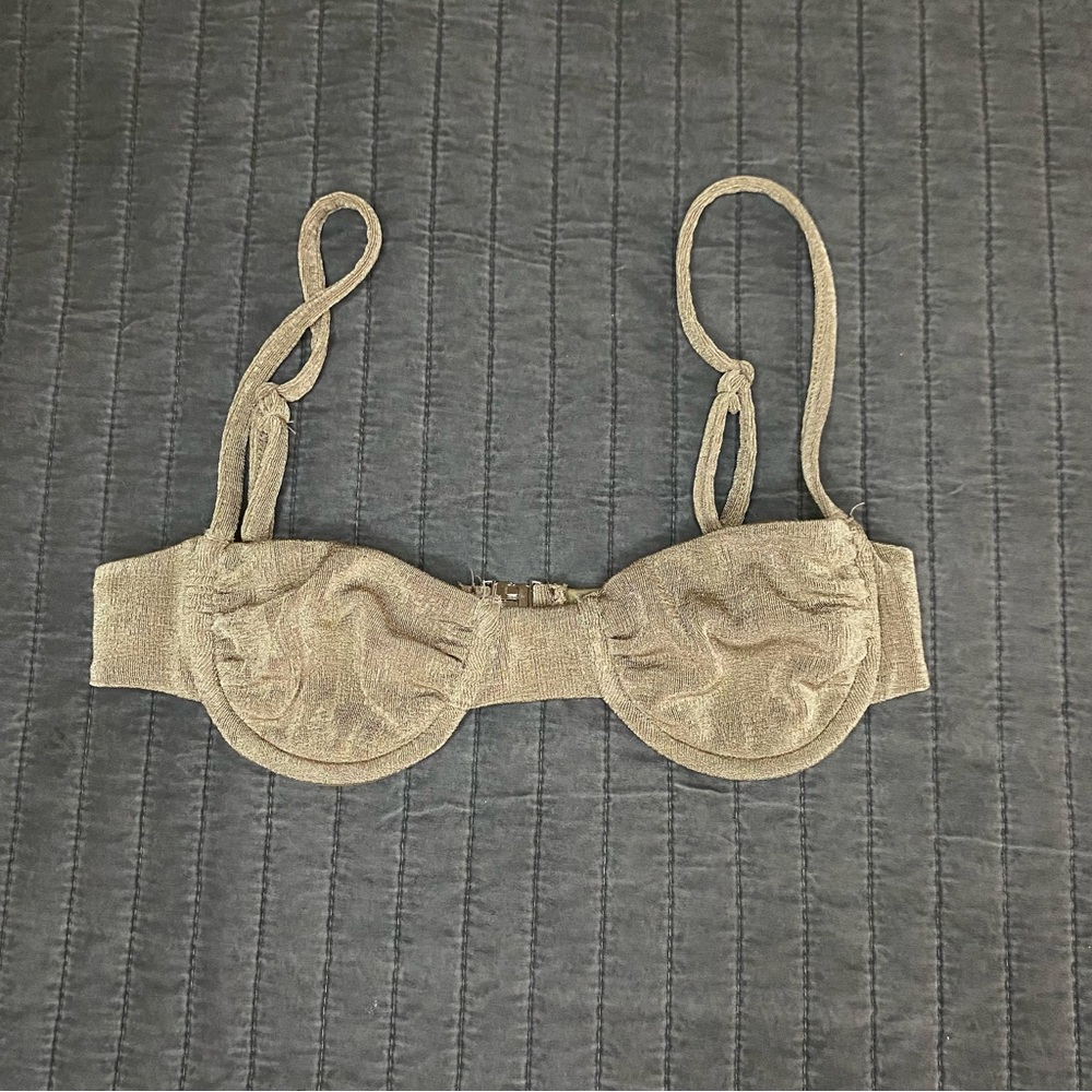 Basicbxxch crop bra nude top